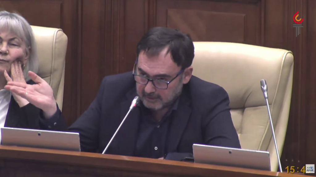 Министр энергетики не смог ответить ни на один из заданных Марком Ткачуком вопросов.