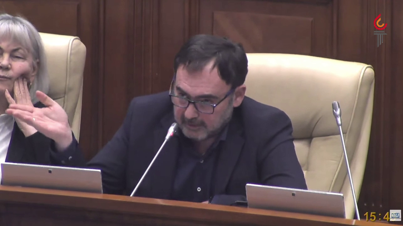 Министр энергетики не смог ответить ни на один из заданных Марком Ткачуком вопросов.