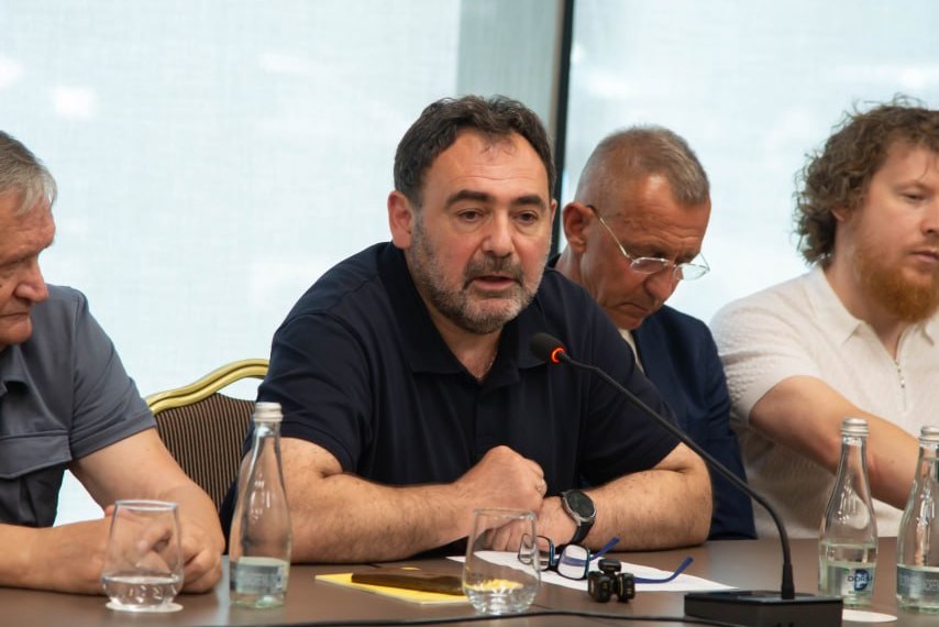 Депутат парламента и один из лидеров партии «Гражданский конгресс» Марк Ткачук принял участием в круглом столе, посвящённом 82-й годовщине Ясско-Кишинёвской операции безусловно освободивших Молдову и Румынию от фашизма,